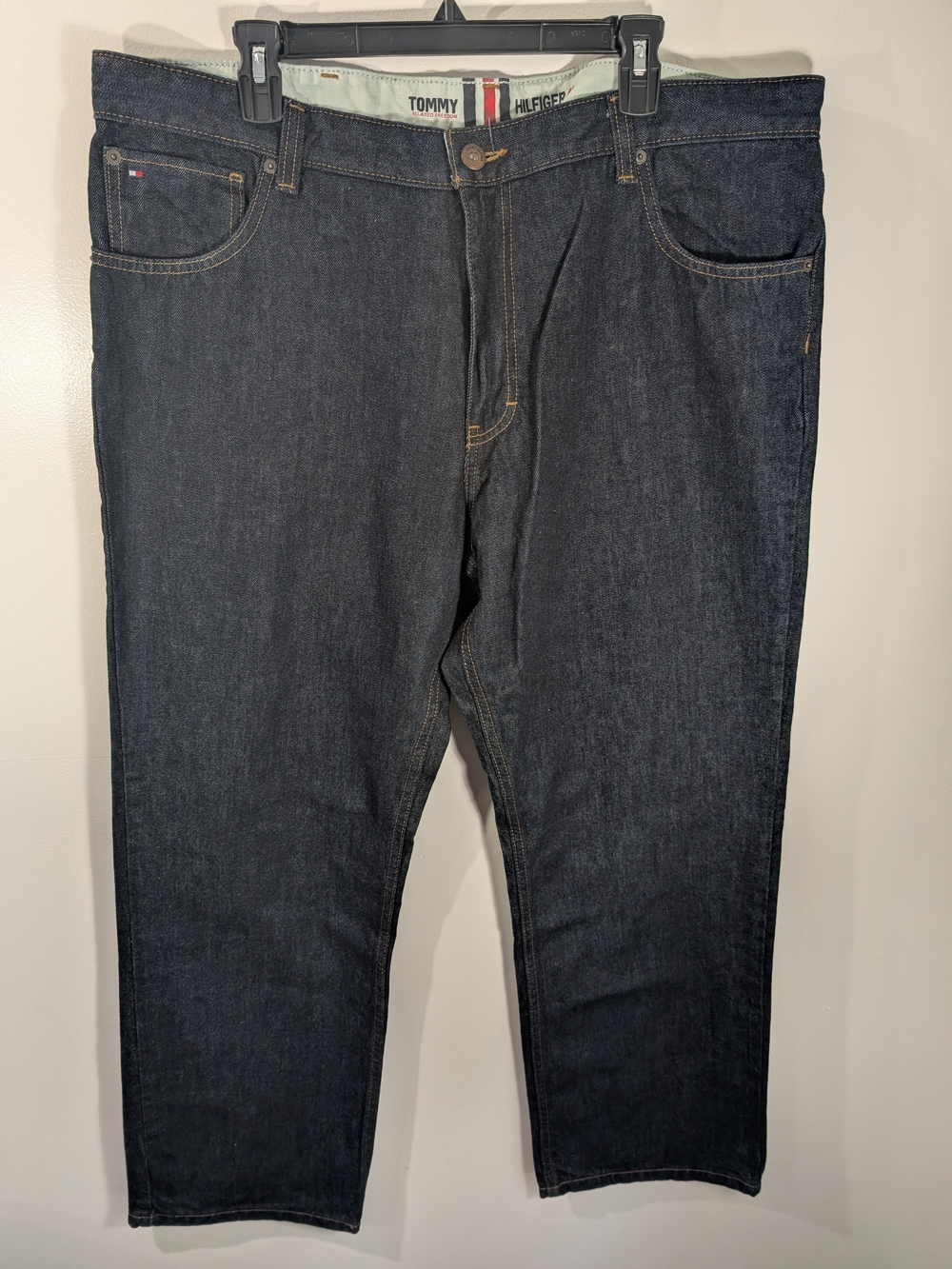 Tommy Hilfiger Original American Denim Men’s Dark Indigo Size 40/30